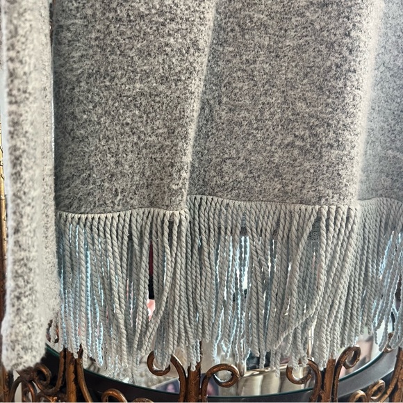 Amaryllis Ladies Fringe Sweater - Picture 2 of 3